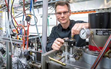 Wie chemische Bindungen entstehen: Physiker beobachten Energiefluss in Echtzeit