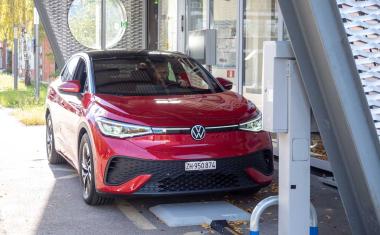 Schnell und einfach ohne Kabel laden