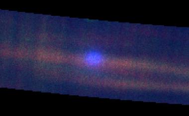 Raumsonde beobachtet interstellaren Besucher