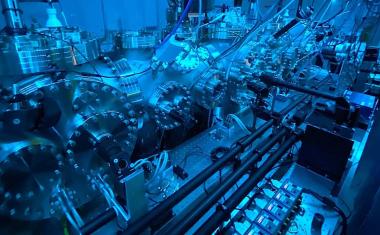 Test der Quantenmechanik auf makroskopischer Skala