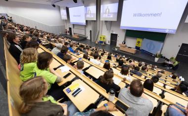 Vom Universum bis zur Verantwortung der Wissenschaft