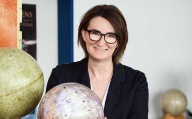 Heike Rauer erhält Caroline-Herschel-Medaille