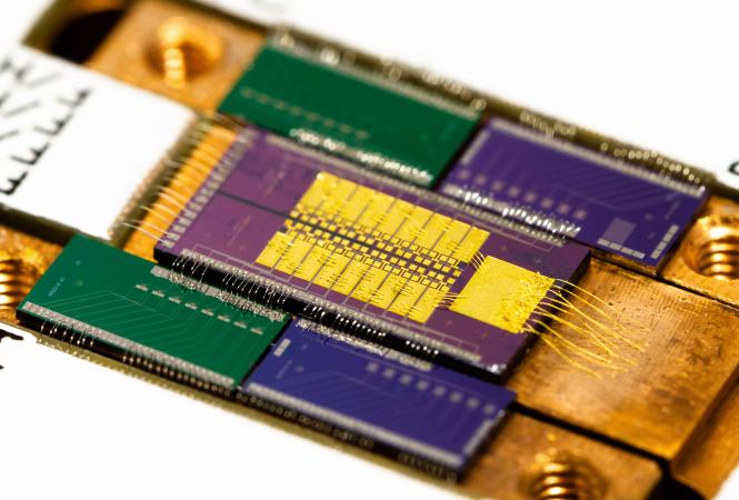 Mit „coolen“ Detektoren der Neutrinomasse auf der Spur