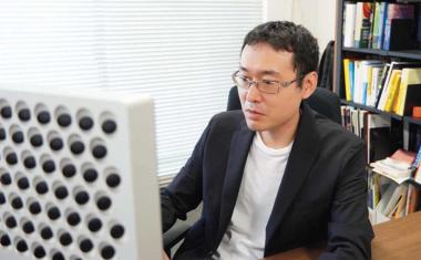 Tomoki Ozawa und die Geometrie des Lichts