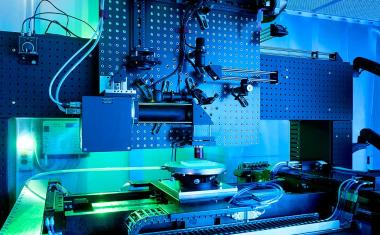 Strahlquellen für die Quantentechnologie mit dem Laser erzeugen