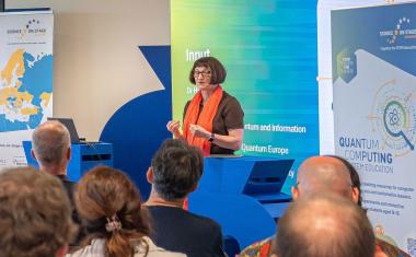 Präsentation neuer Quantencomputing-Unterrichtsmaterialien