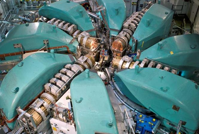 Neuartiger Teilchenstrahl könnte Einsteins Theorie ins Wanken bringen