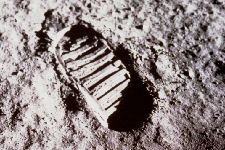 Photo: 50 Jahre Mondlandung: sich etwas aus dem Staub machen