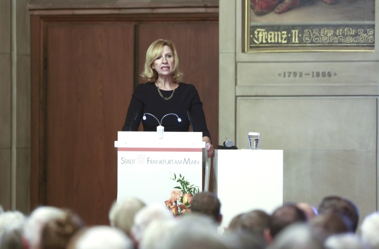 Dorothée Weber-Bruls, Präsidentin des Physikalischen Vereins, blickte auf 200...