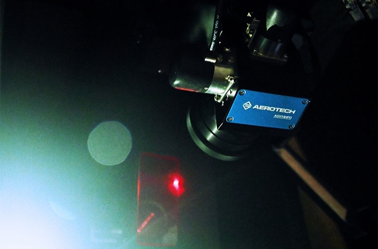 Das Labor ist mit modernster Laser- und Automatisierungstechnik für eine Vielzahl von Anwendungen ausgestattet.