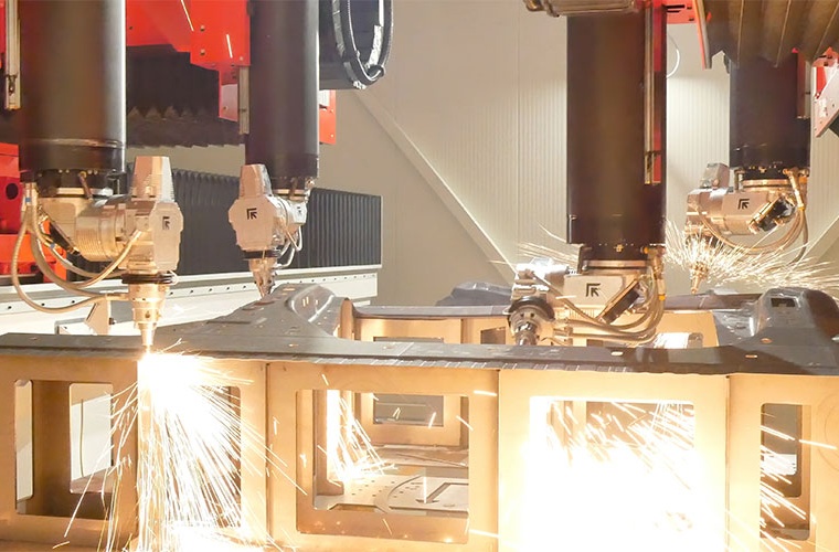 4-Kopf-3D-Laserschneidsystem Giga Laser Next