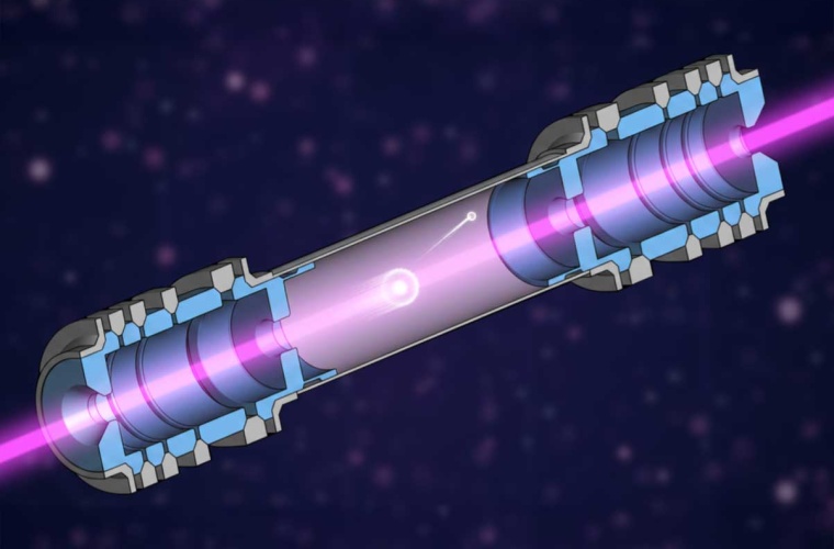 Illustration der Ionenfalle zur Elektronenaffinitätsmessung: Die Chlor-Anionen werden zwischen zwei elektrostatischen Ionenspiegeln hin und her reflektiert, wodurch sie ein Laserstrahl (rosa) während sechzigtausend Durchläufen abtasten kann. Die Laserfrequenz wird so variiert, dass die exakte Photonenenergie ermittelt wird, oberhalb derer das zusätzliche Elektron (kleiner weißer Kreis) aus dem Anion entfernt wird.