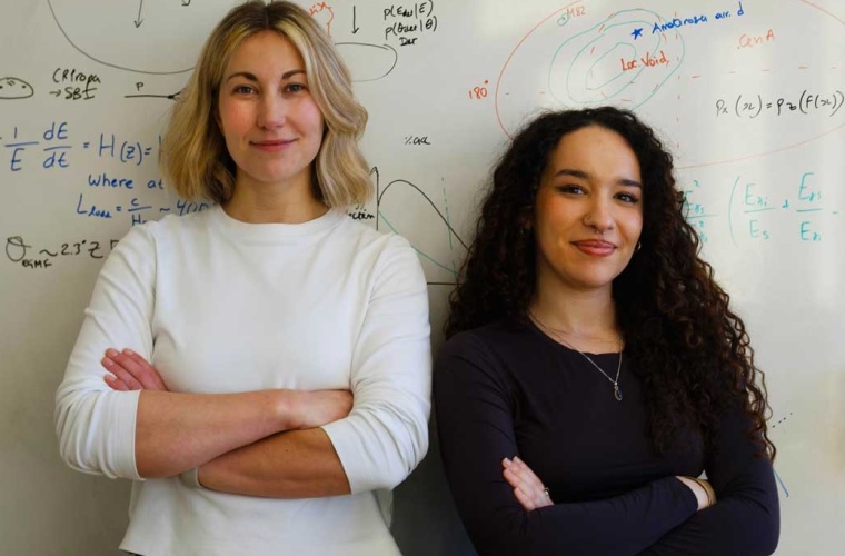 Francesca Capel (links) und Nadine Bourriche (Foto: Jarred Green)
