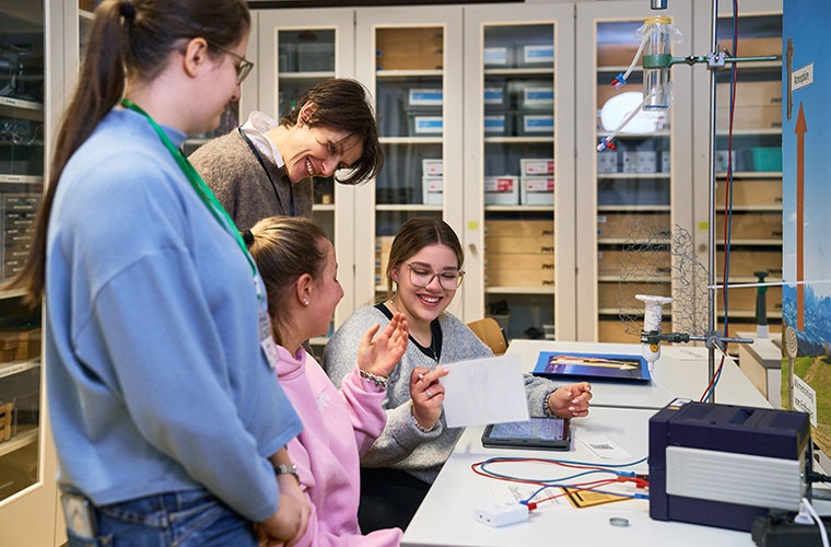 Im Lehr-Lern-Labor PHyLa: Klimadaten analysieren und Handlungsoptionen reflektieren.