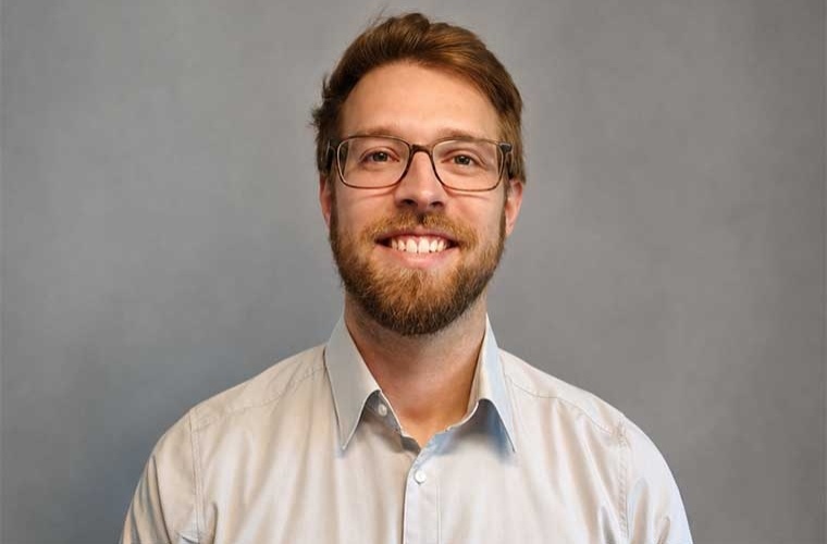 Dr. Yannik Zobus