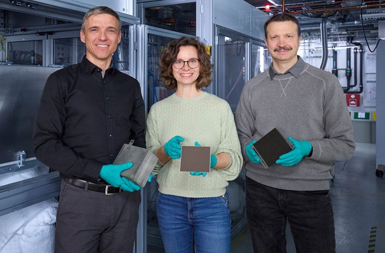 Dr. Stefan Megel, Dr. Sindy Mosch und Dr. Mihails Kusnezoff (v. l.)