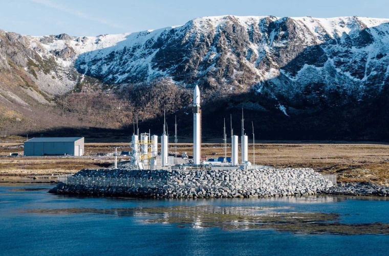 Die SPECTRUM-Trägerrakete auf dem Startplatz in Andøya, Norwegen