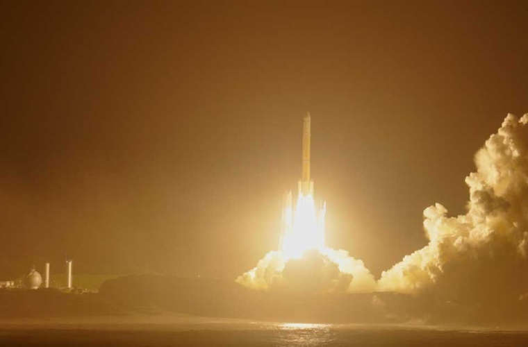 Der Start der H3-Rakete erfolgte gleich im ersten Anlauf um 4.41 Uhr Ortszeit...
