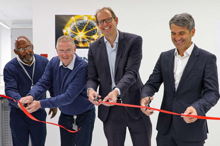 Abb.: Infineon Laboreröffnung Quantum Electronics und Power KI in Oberhaching...