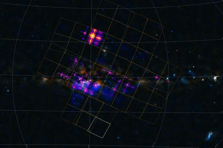 Abb.: Blick des Einstein-Probe-Satelliten auf unsere Milchstraße, aufgenommen...