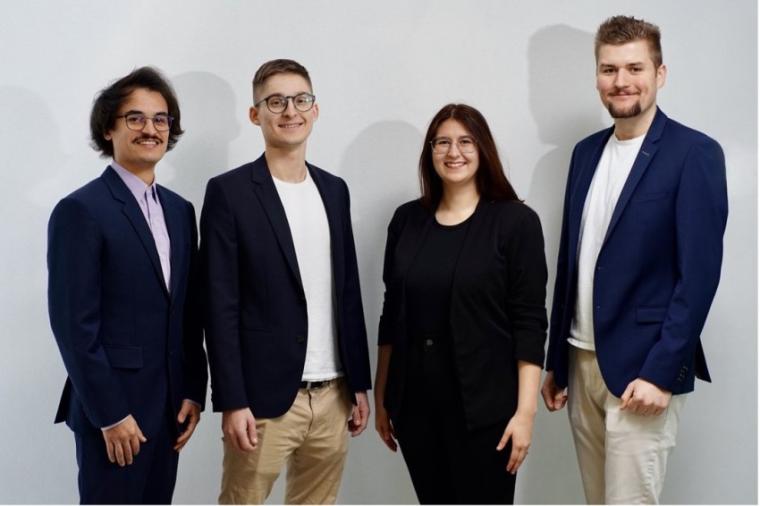 Abb.: Das Team von Solidcryo: Jorginho Villar Guerrero, Paul Bittner, Anna...