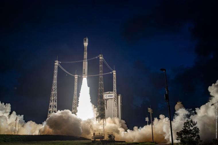 Abb.: Der Start des dritten Copernicus-Sentinel-1 Satelliten am 5. Dezember...