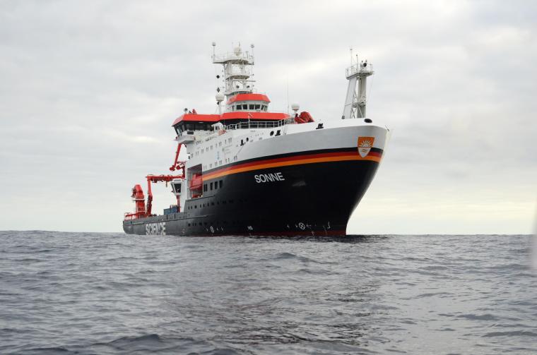 Abb.: Ziel der Expedition mit dem Forschungsschiff Sonne ist Analyse der...