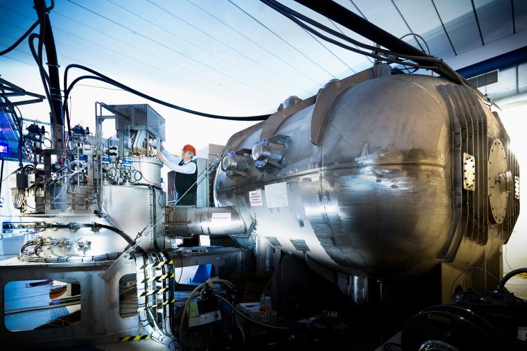 Abb.: Experimente bei GSI/FAIR enthüllen neue Insel der asymmetrischen...