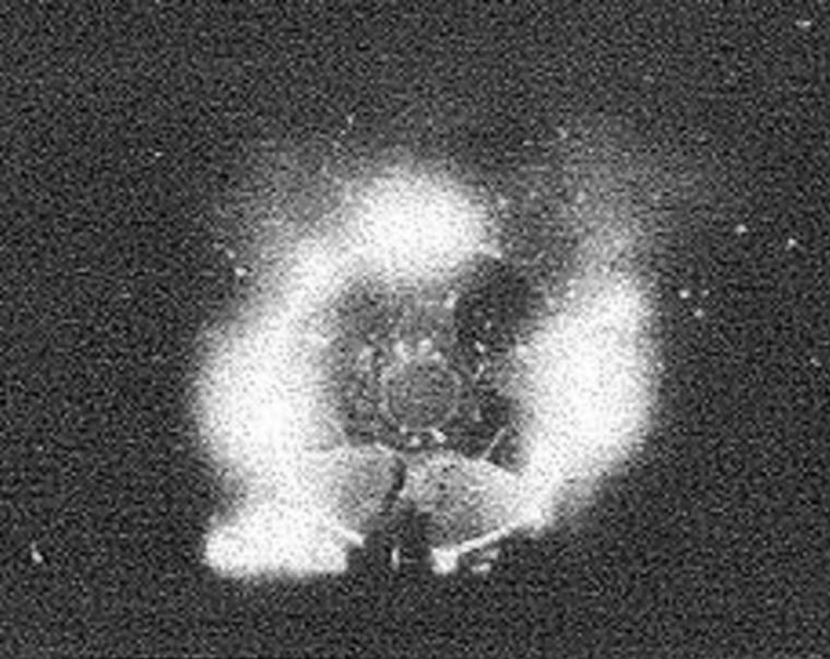 Eines der wissenschaftlichen Experimente des Apollo-Sojus-Projekts war eine...