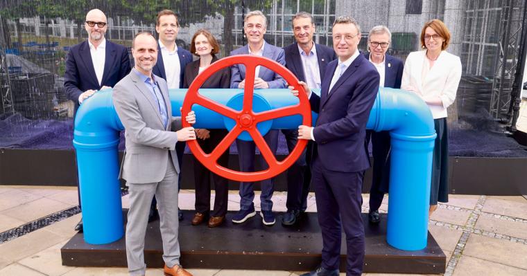 Mit einem symbolischen Akt starteten der rheinland-pfälzische...