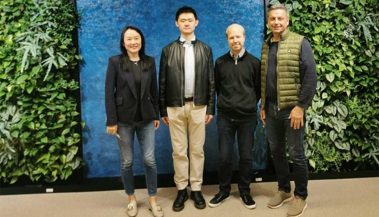 Das Stuttgarter Forschungsteam (v. l. n. r.): Prof. Laura Na Liu, Dr. Xinxin...