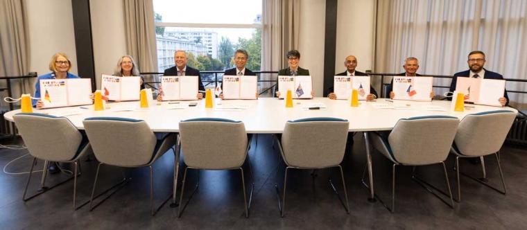 Die Direktorinnen und Direktoren der nationalen Metrologie-Institute bei der...