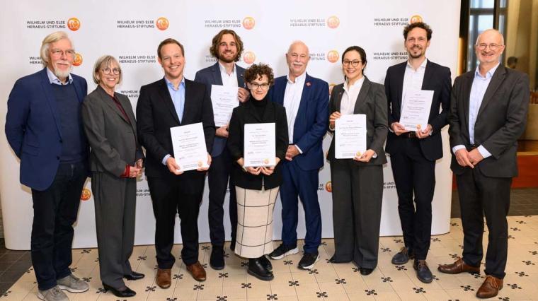 Rolf Heuer und Ursula Heraeus, die Research Fellows Sebastian Eckart, Lukas...