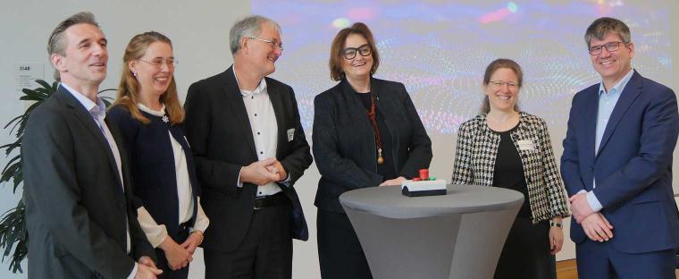 Bei der Auftaktveranstaltung zum Aufbau eines neues Rechenzentrums