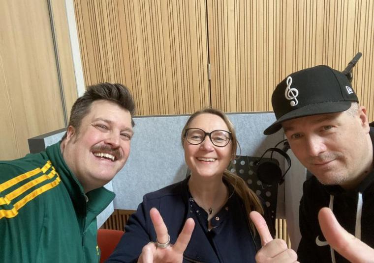 Beats für die Wissenschaft: DJ Sleepwalker (von rechts),...