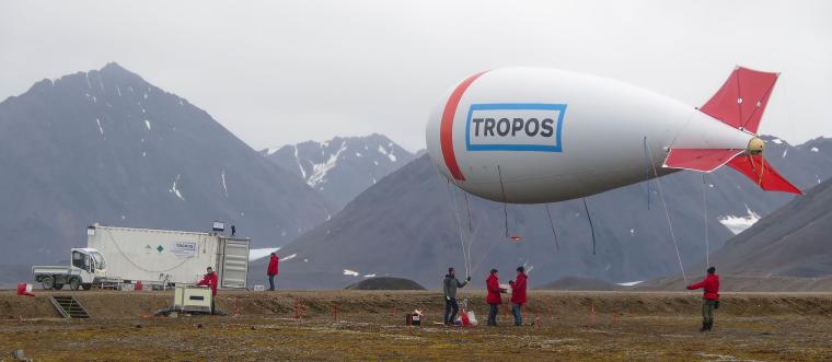 Der Fesselballon BELUGA während der Kampagne HALO-(AC)³ im März/April 2022...