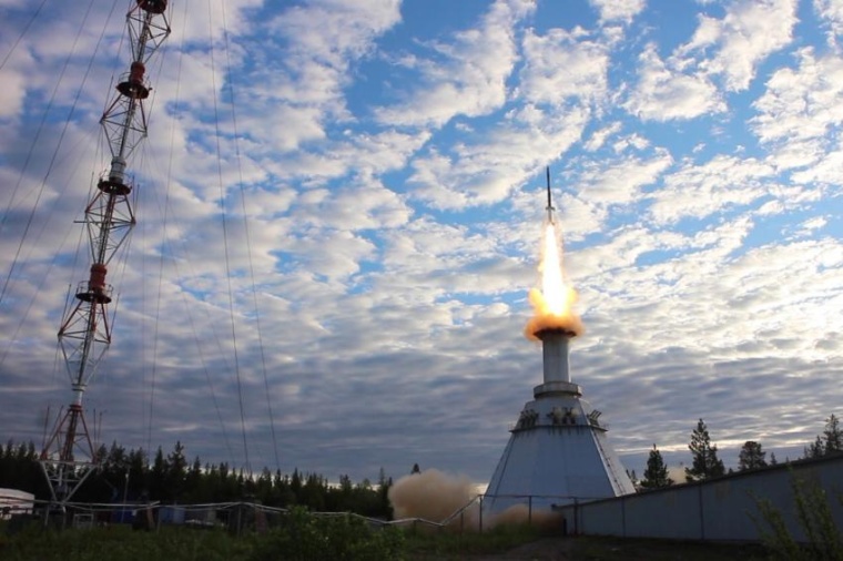 Abb.: Die Rakete Mapheus-8 startete am frühen Morgen des 13. Juni 2019 und...