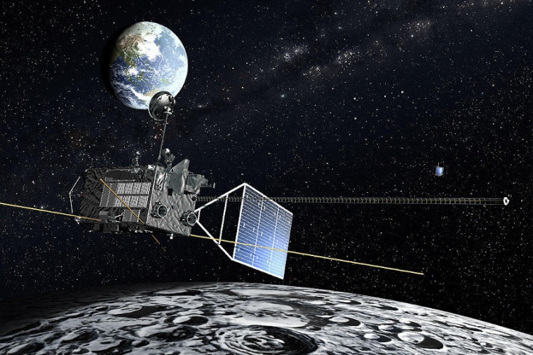 Abb.: Die japanische Raumsonde Kaguya im Orbit um den Mond, im Hintergrund die...