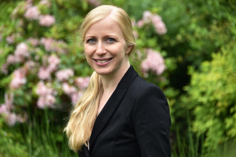 Abb.: Isabelle Staude ist neue Professorin für photonische Nano­materialien...