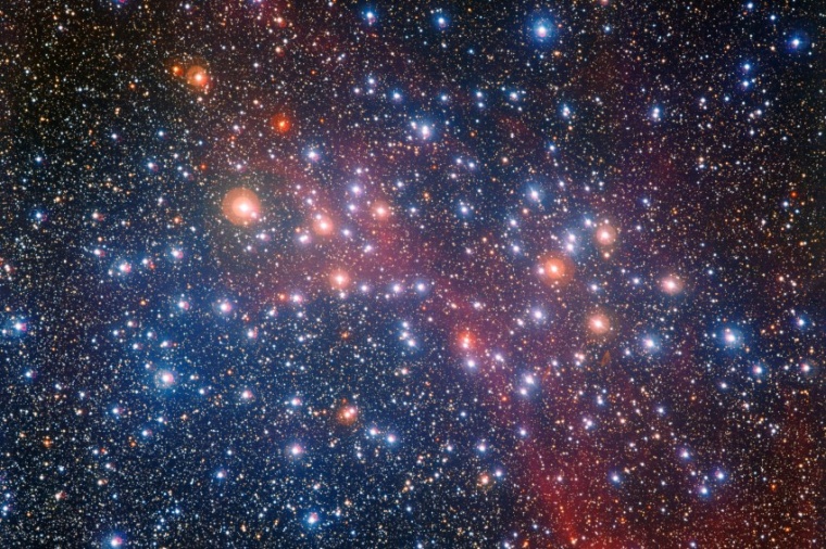 Abb.: Der junge offene Sternhaufen NCG 3532 besteht aus mehr als 2.000 Sternen....