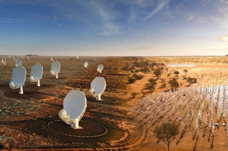 Zusammengesetztes Bild, das alle Antennenelemente des SKA in Südafrika (links)...
