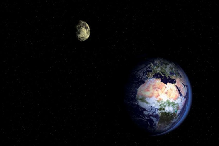 Abb.: Mithilfe von Laser­strahlen haben Forscher den Abstand Erde-Mond genau...