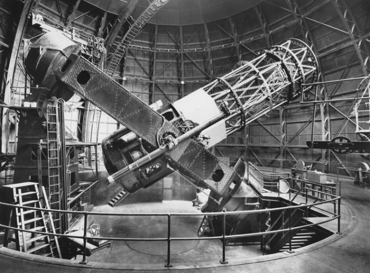 Mit dem 2,5-Meter-Spiegelteleskop von Hooker im Mount-Wilson-Observatorium,...
