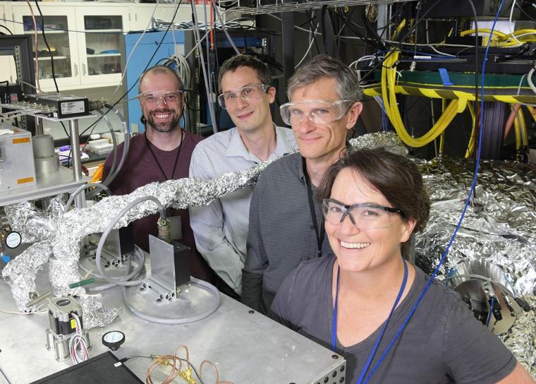 Abb.: Die NIST-Forscher Dan Barker, Steve Eckel, Jim Fedchak, Julia...