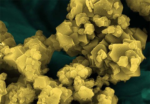 Synthetische Kohlenstoffe im Inneren einer Natrium-Ionen-Batterie