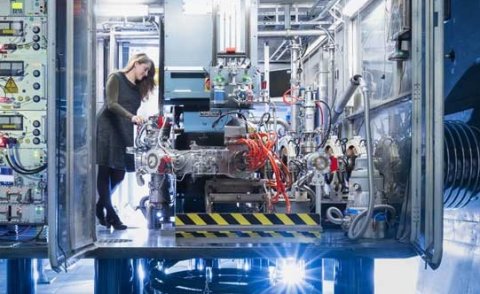 Ionenquellen – Der Beginn der Teilchenbeschleunigung