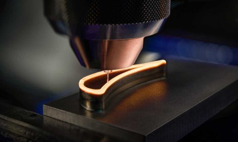 Das Fraunhofer ILT und Cailabs erforschen gemeinsam neue Ansätze für die hochleistungsfähige drahtbasierte Lasermaterialabscheidung.