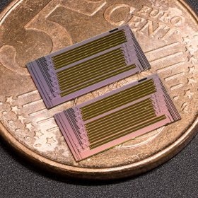 Der kom­pak­te Mo­du­la­tor er­mög­licht ei­ne schnel­le und ener­gie­ef­fi­zien­te Da­ten­über­tra­gung und lässt sich kos­ten­güns­tig her­stel­len.