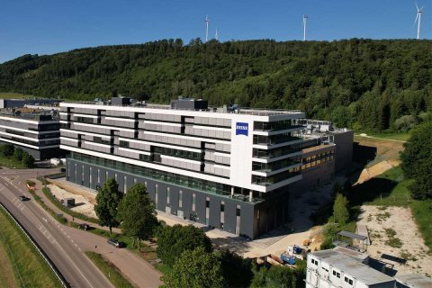 Neues Gebäude am ZEISS SMT Standort in Oberkochen